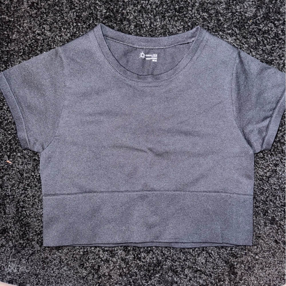 034 Aerie Black Cropped Workout Top- Size M